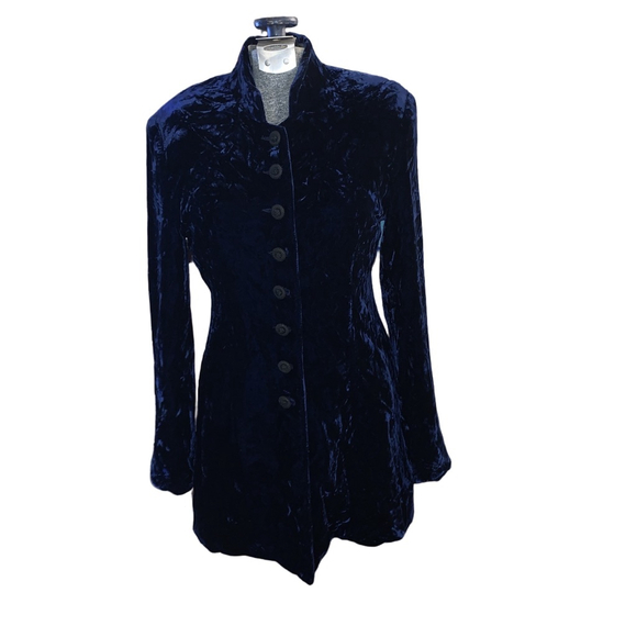 Studio HOLT RENFREW Jackets & Blazers - Elegant Velvet Blazer in Deep Blue